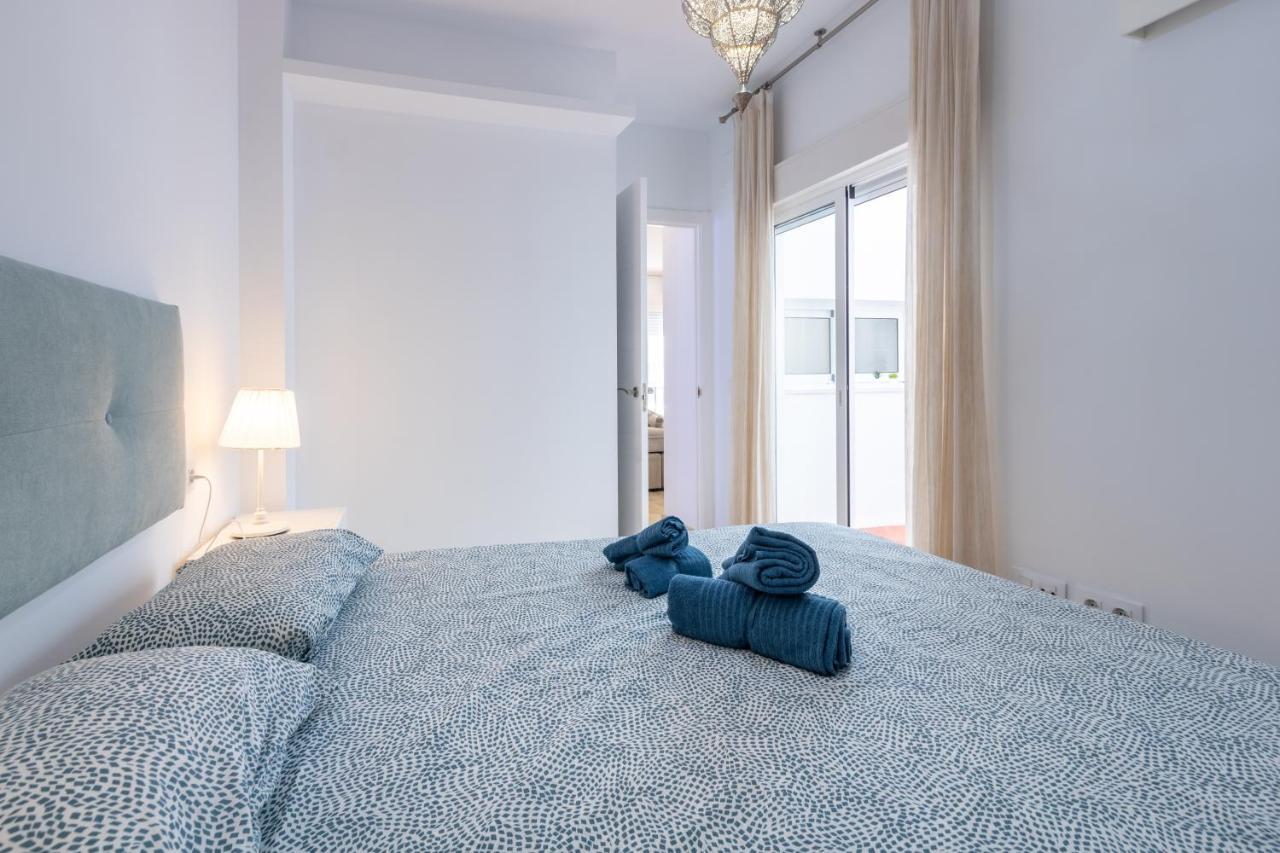 Charming 2 Bedroom Apartment Triana Bridge By Ocityzen Seville Luaran gambar