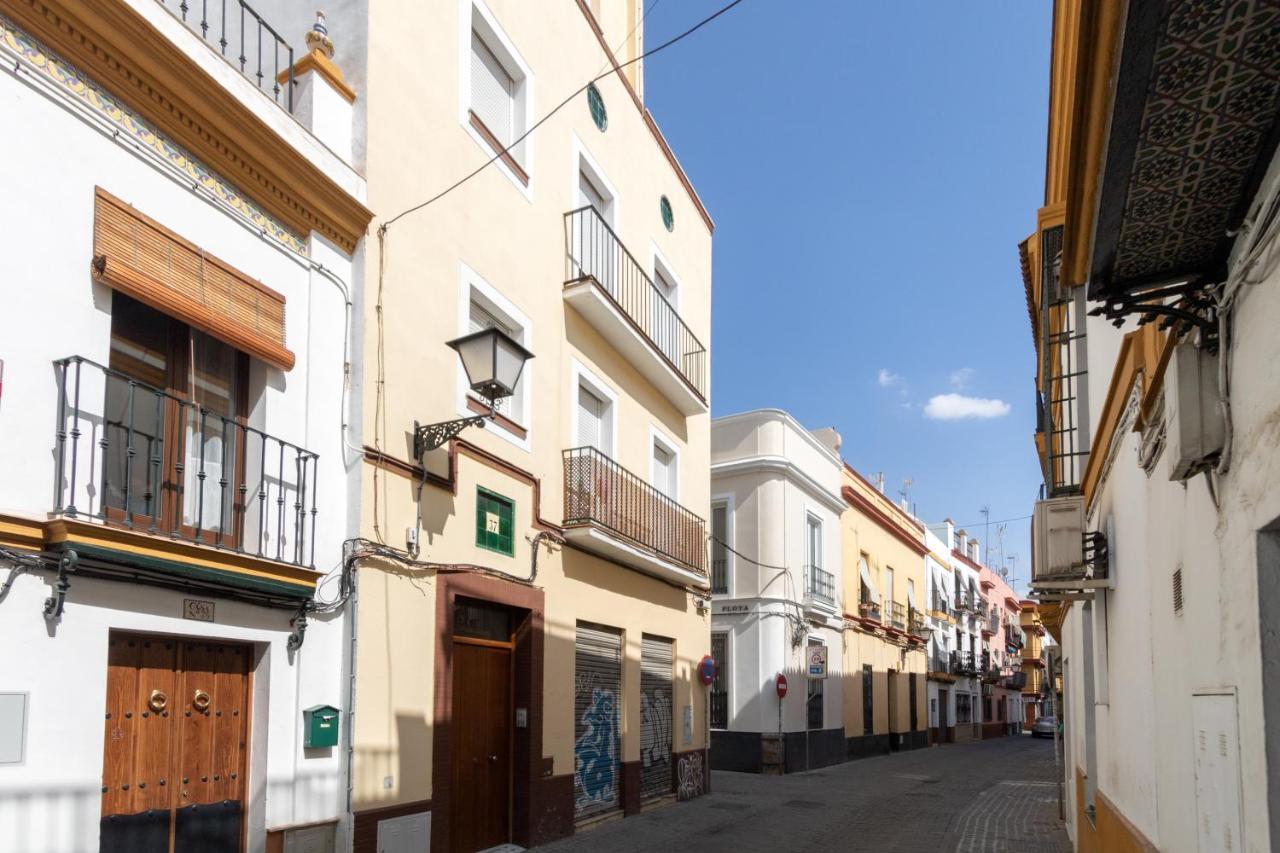 Charming 2 Bedroom Apartment Triana Bridge By Ocityzen Seville Luaran gambar