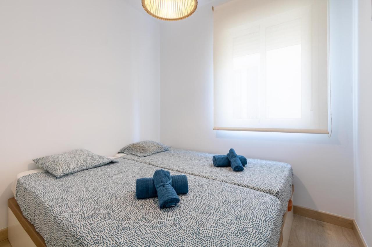 Charming 2 Bedroom Apartment Triana Bridge By Ocityzen Seville Luaran gambar